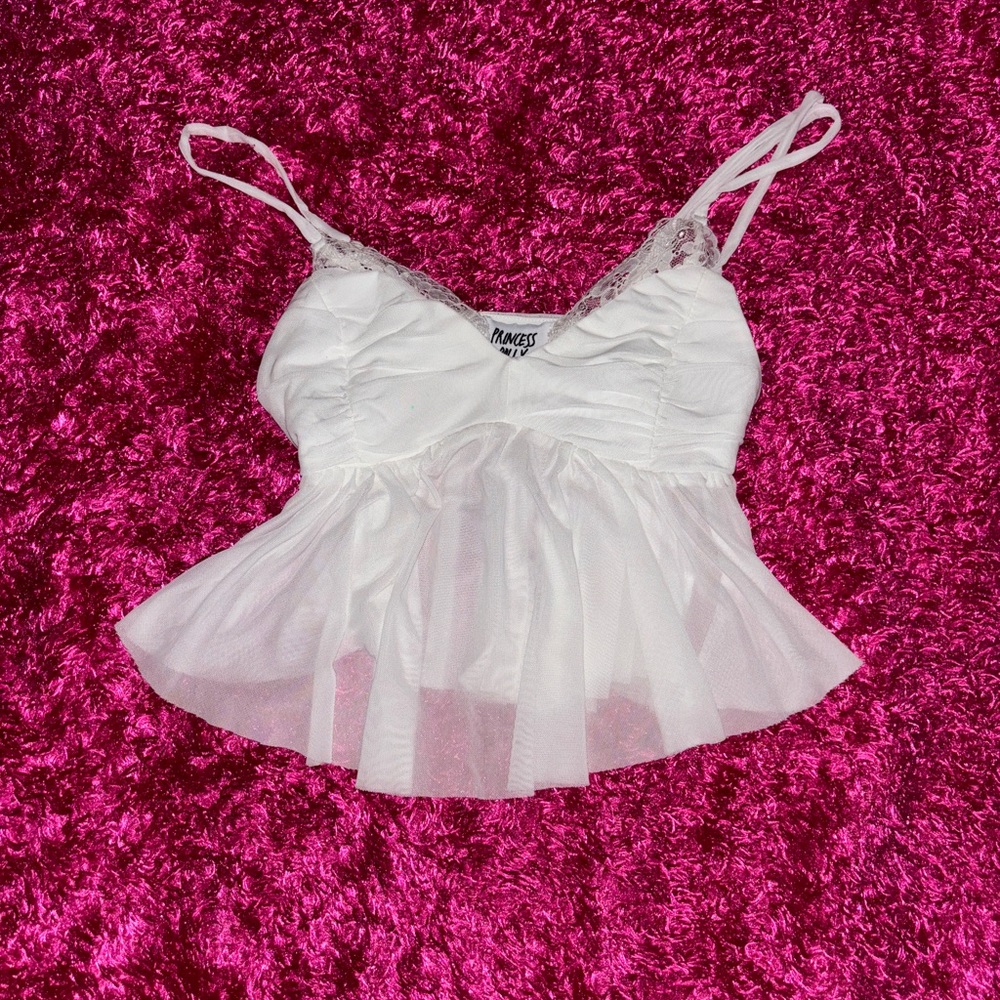 PRINCESS POLLY TOP ⭐️
